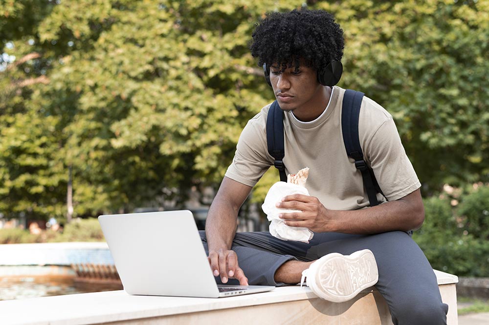 University Tutor Services | Online Tutoring for College Students