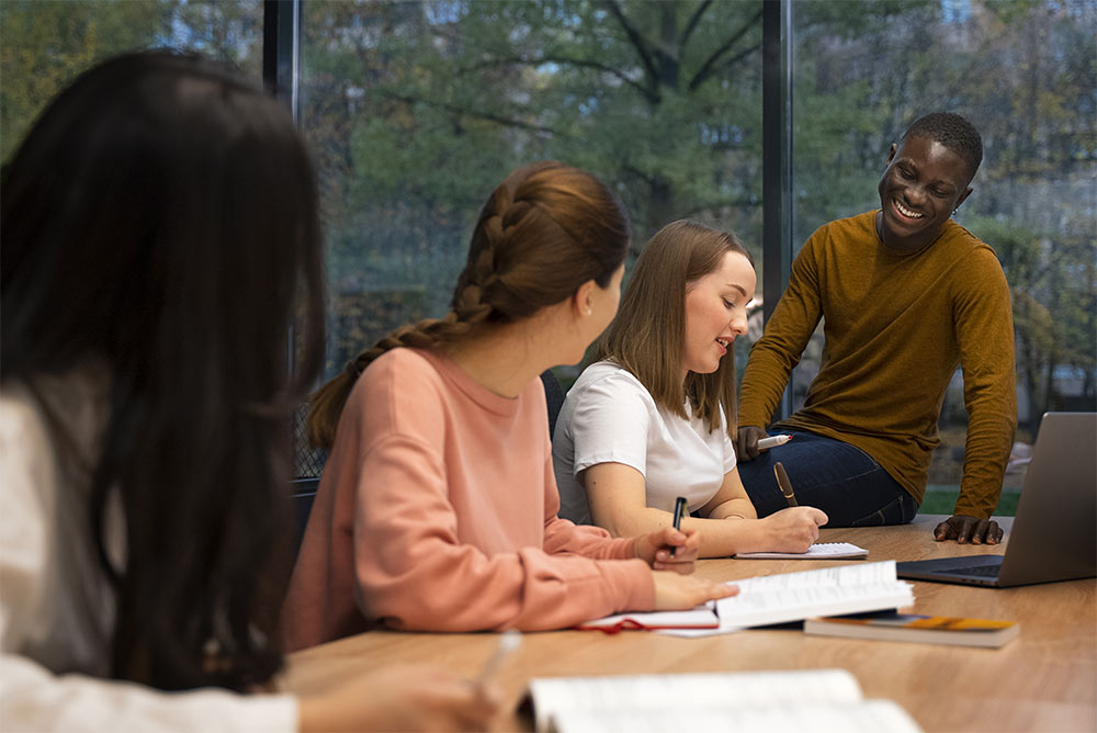 College Tutor